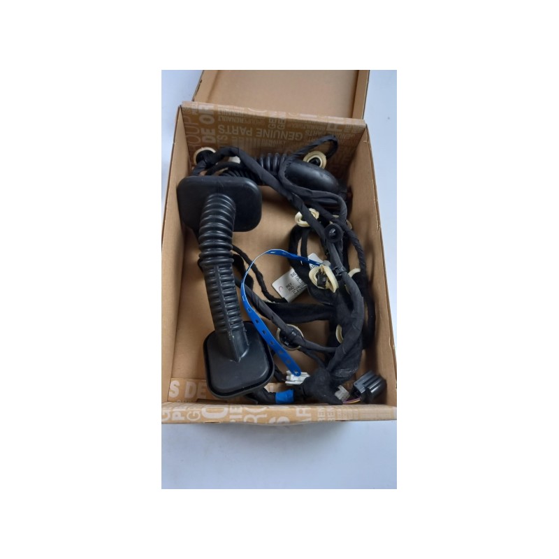 Pièces D''Auto RENAULT 241240737R  Pièce d'origine oem