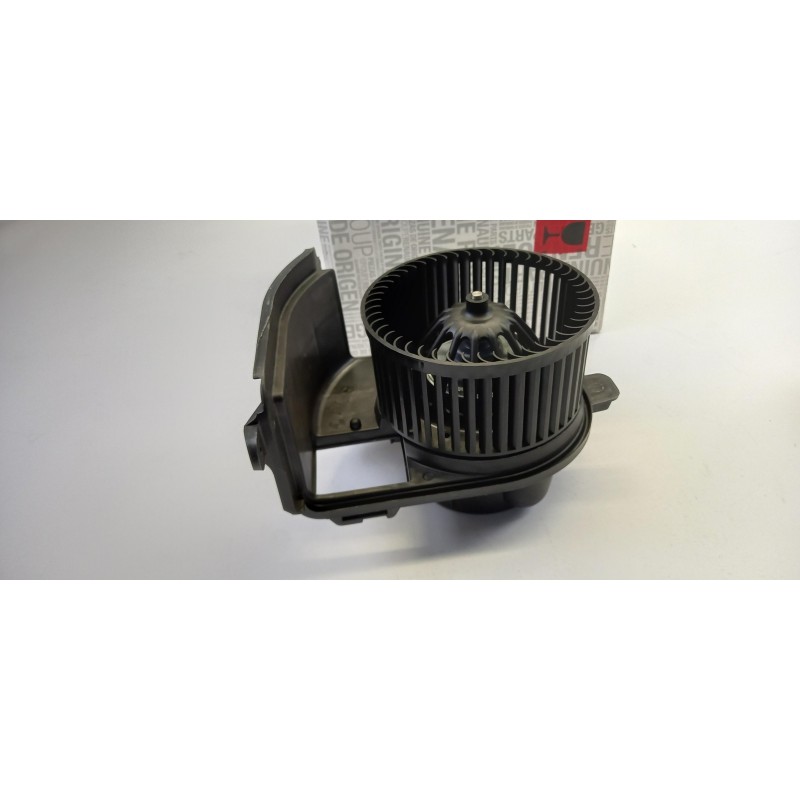 Ventilateur D''Intérieur RENAULT 7701051270  Pièce d'origine oem