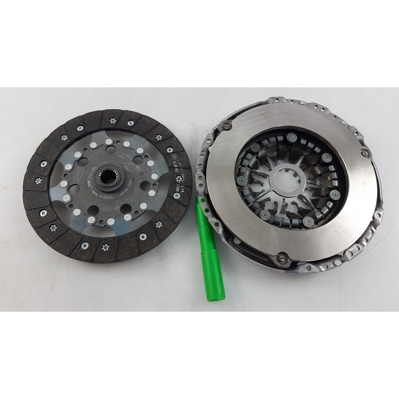 Kit D''Embrayage NISSAN 2335400QAN  Pièce d'origine oem