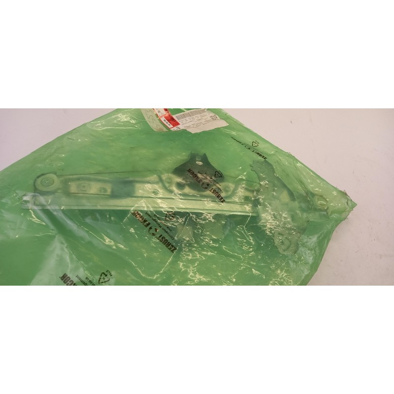 Pièces D''Auto RENAULT 827203827R  Pièce d'origine oem