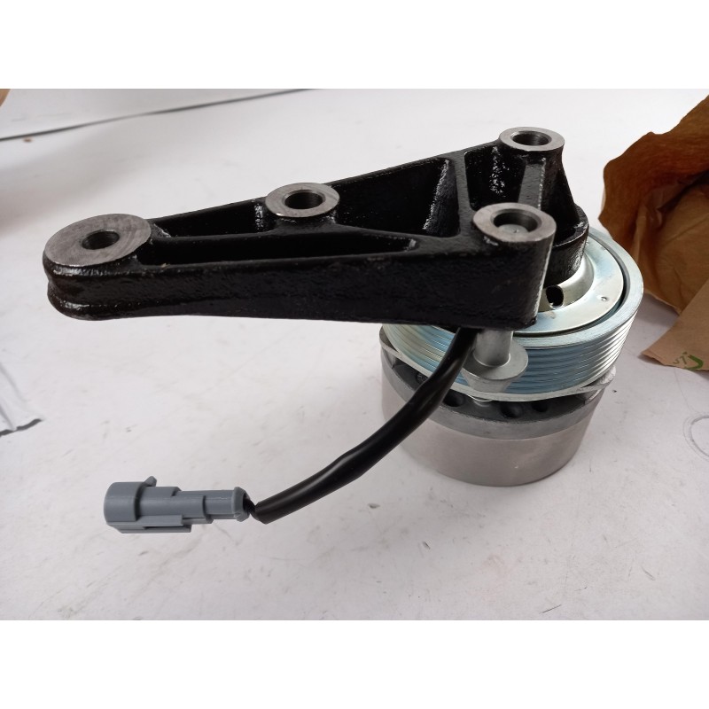 Embrayage Pour Ventilateur De Radiateur IVECO 5801480324  Pièce d'origine oem