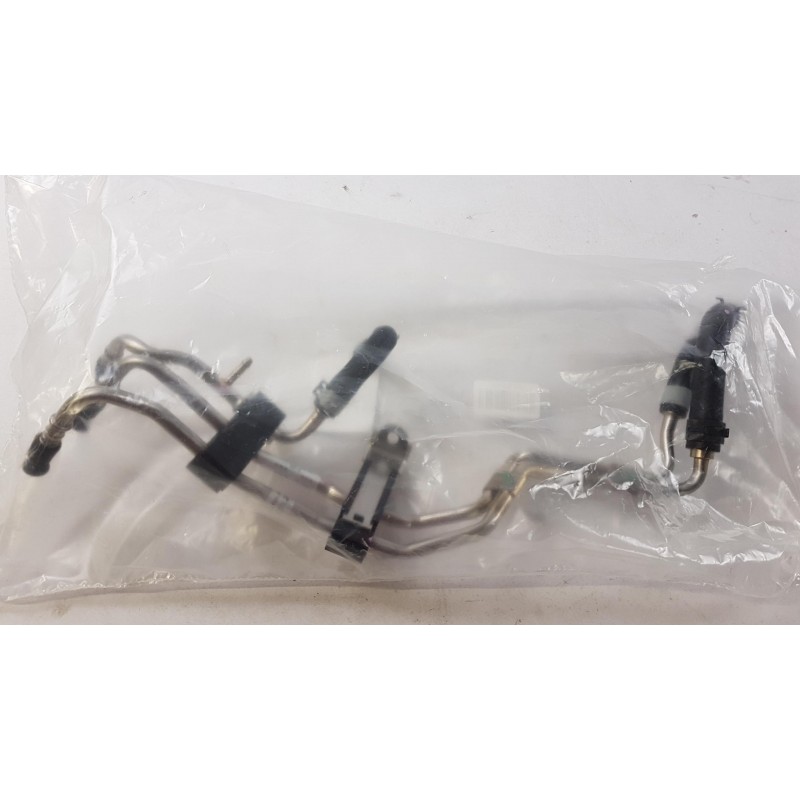 Set De Conduite De Carburant VAG 04L130308F  Pièce d'origine oem