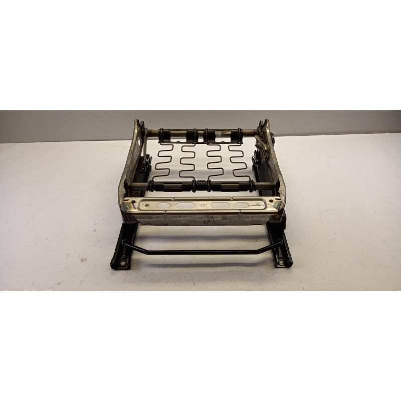 Siège SUZUKI 85603M68PB2000  Pièce d'origine oem