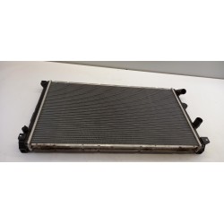 Radiateur De Refroidissement Du Moteur RENAULT 7701057120  Pièce d'origine oem