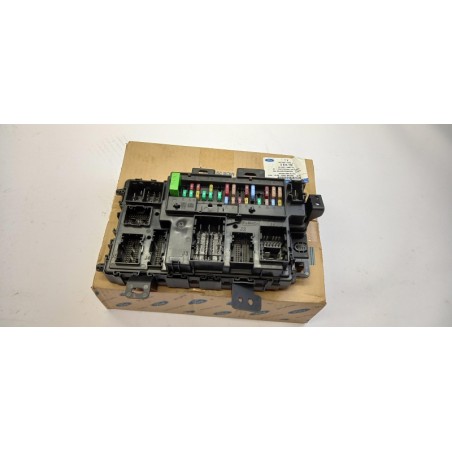 Boîte À Fusibles FORD 2614132 Pièce d'origine oem Boîte À Fusibles FORD 2614132 Pièce d'origine oem