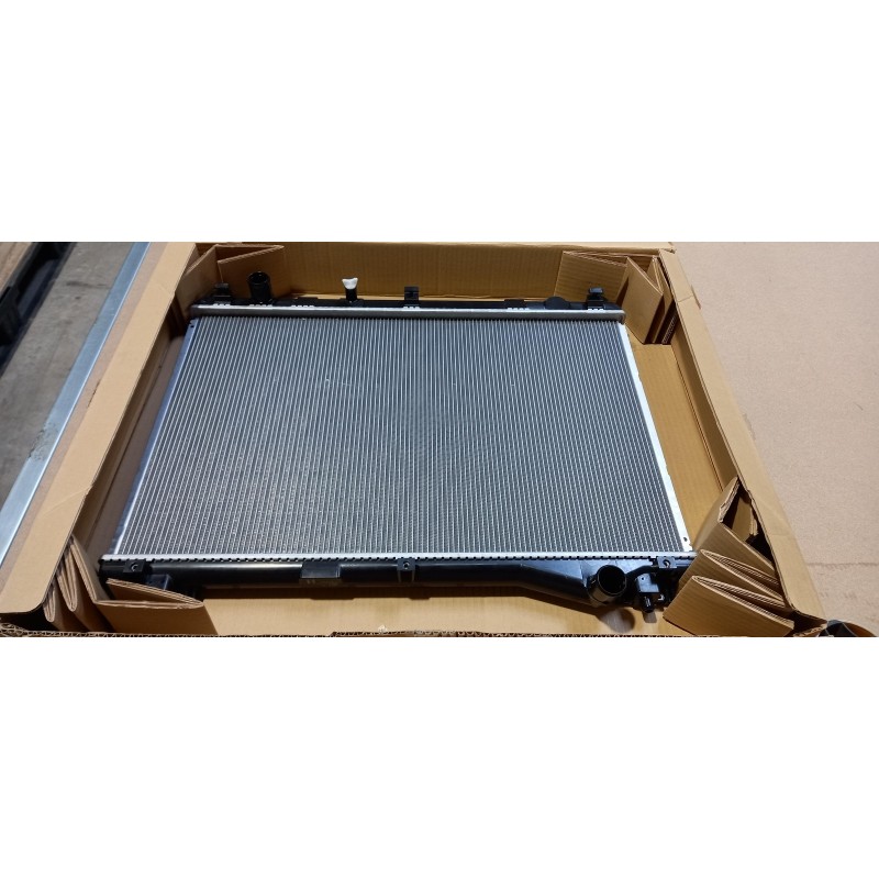 Radiateur De Refroidissement Du Moteur SUZUKI 1770066J00000 1770066J00 Pièce d'origine oem