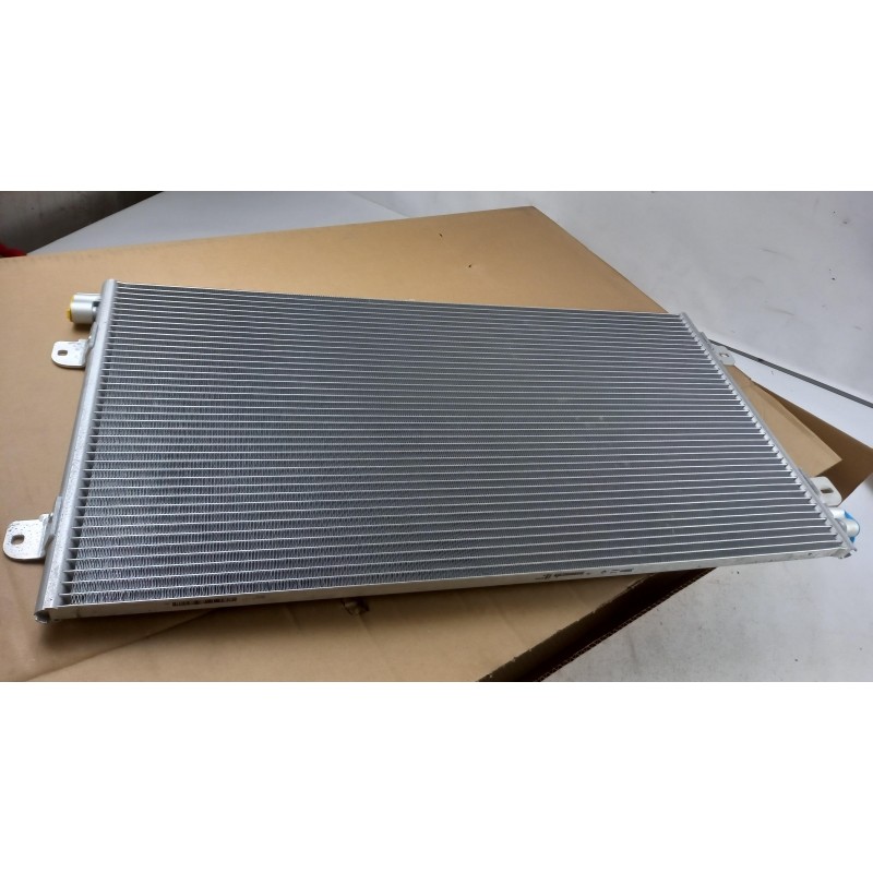 Condenseur De Climatisation RENAULT 7701057122  Pièce d'origine oem