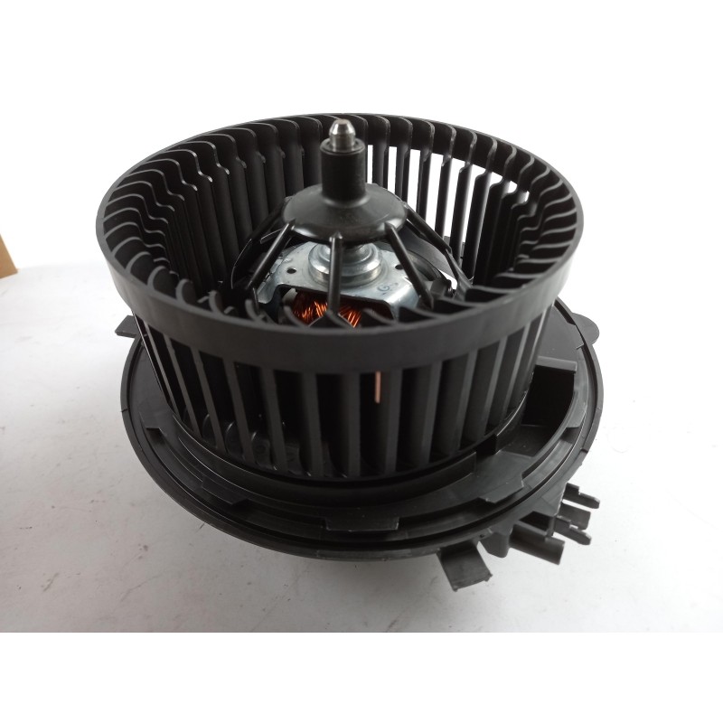 Moteur Électrique De Ventilateur Intérieur VAG 5WB819021A  Pièce d'origine oem