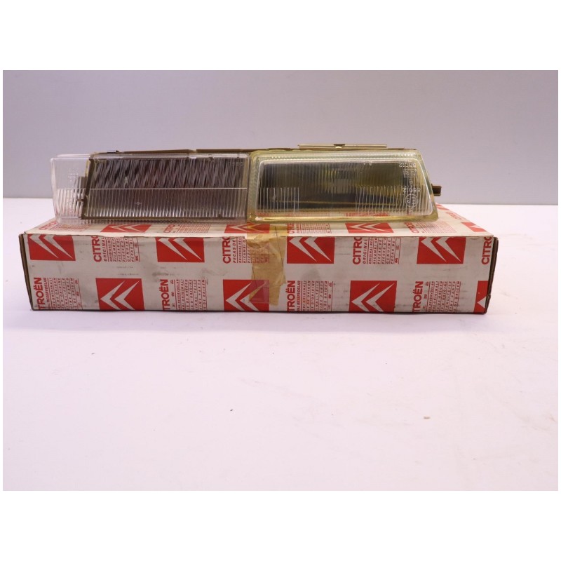 Phares Antibrouillard PEUGEOT/CITROEN 95650972  Pièce d'origine oem