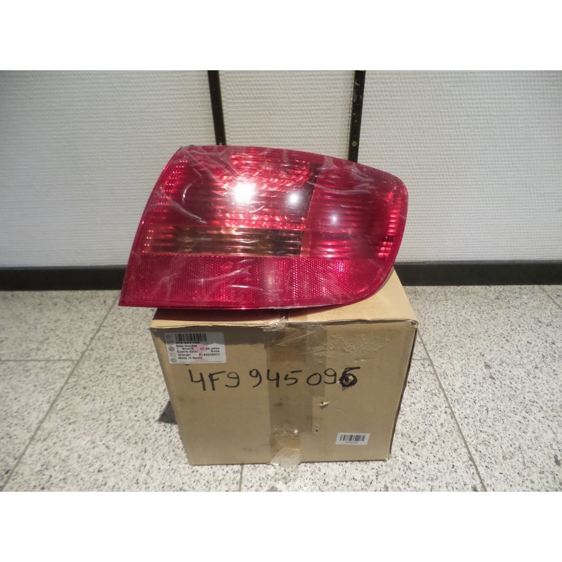 Feu Arrière VAG 4F9945096  Pièce d'origine oem