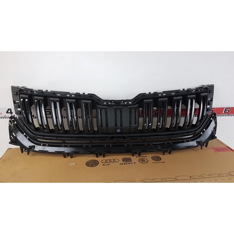 Grille De Radiateur VAG 565853653C9B9  Pièce d'origine oem