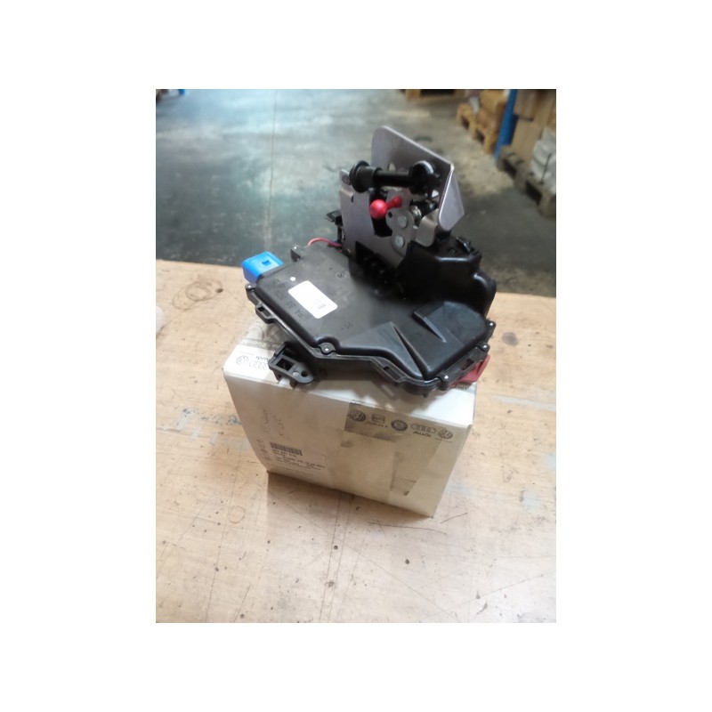 Serrure De Porte VAG 4E1837016  Pièce d'origine oem