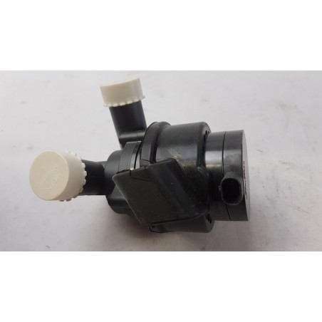 Pompe À Eau Supplémentaire VOLVO 1319708  Pièce d'origine oem