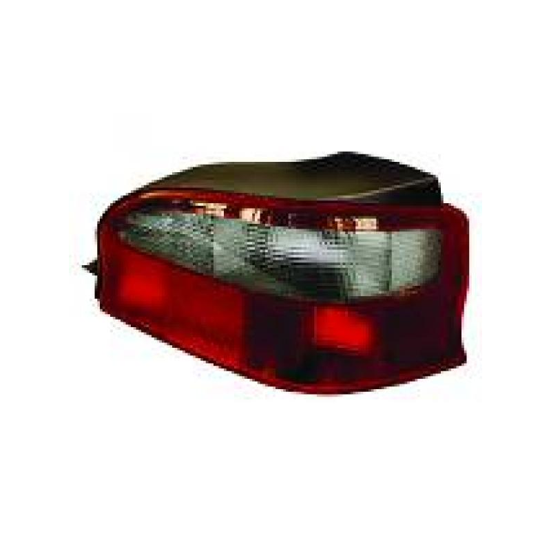 Feu arrière gauche Citroën Saxo