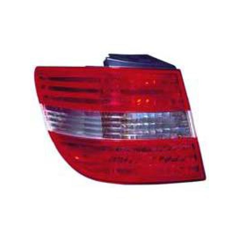 Feu arrière droit CST245