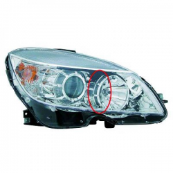 Phare Mercedes W204 avant droit