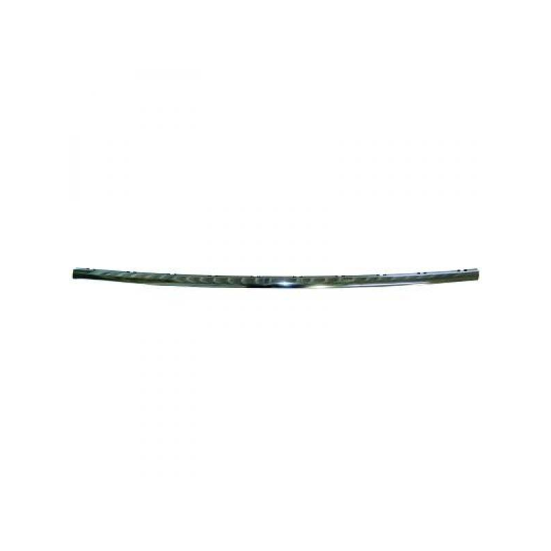 moulure chromée arr. central       W 202