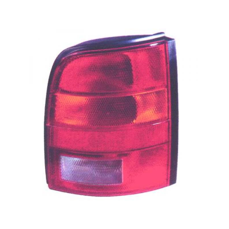 Feu arrière droit Nissan MICRA K11