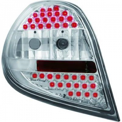 Feux arrière LED design chrome Renault Clio