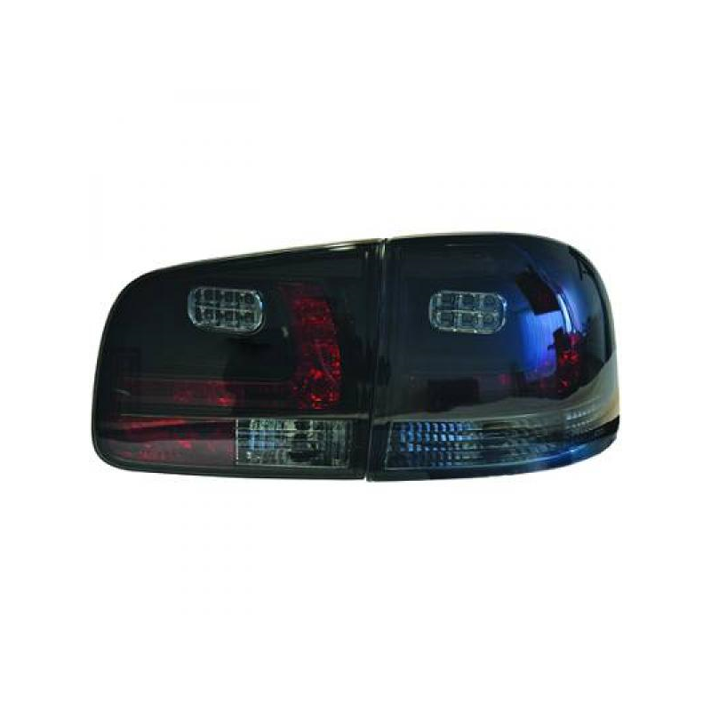 Feux arrière design côté Volkswagen Touareg