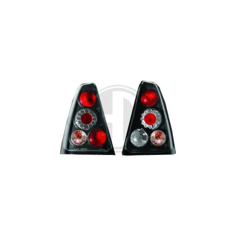 Feux arrière design côté pour Dacia Logan