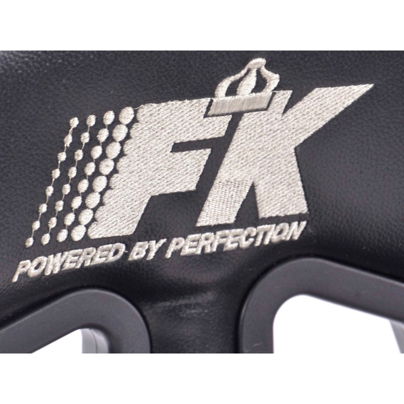 Sièges sport FK Sièges à demi-coque automatiques pour Boston dans un look de sport automobile