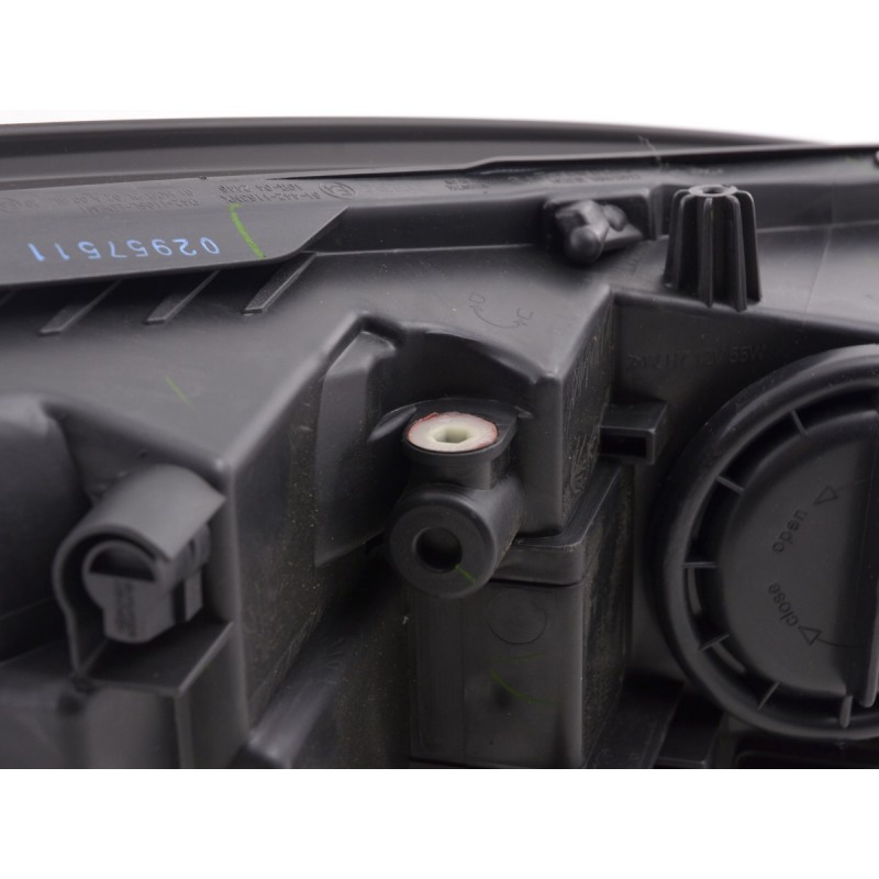 Phares Daylight utilisés avec les feux de jour Opel Astra J 2009-2012 chrome