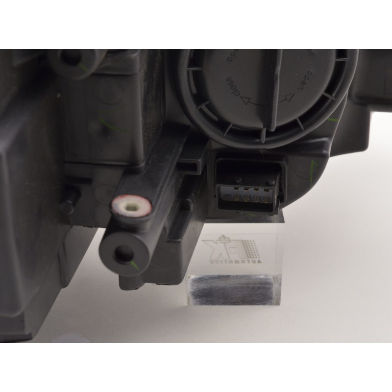 Phares Daylight utilisés avec les feux de jour Opel Astra J 2009-2012 chrome