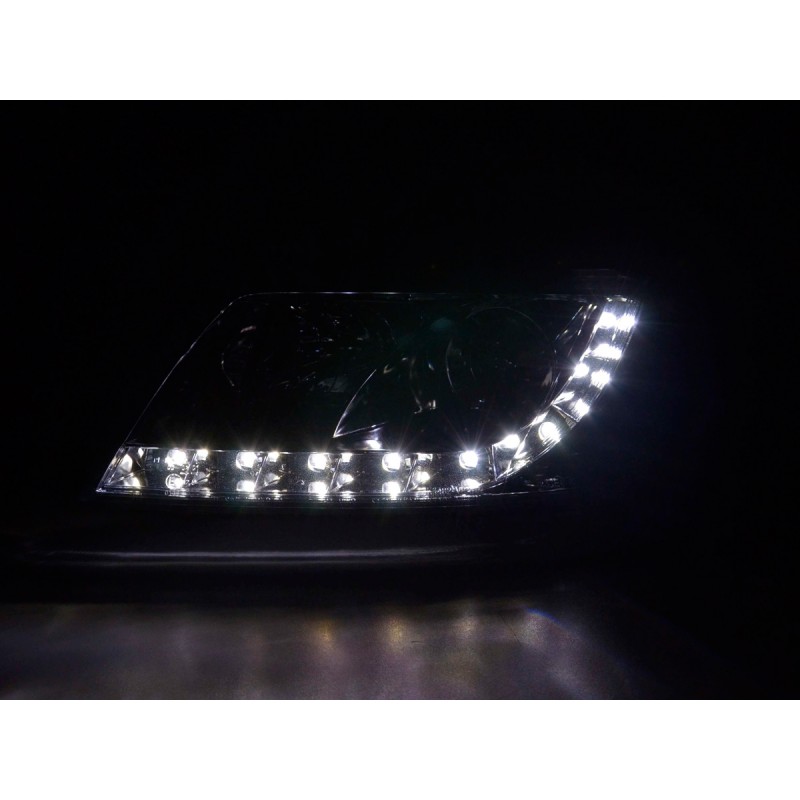 Phares Daylight d'occasion VW Passat (type 3BG) 00-05 chrome