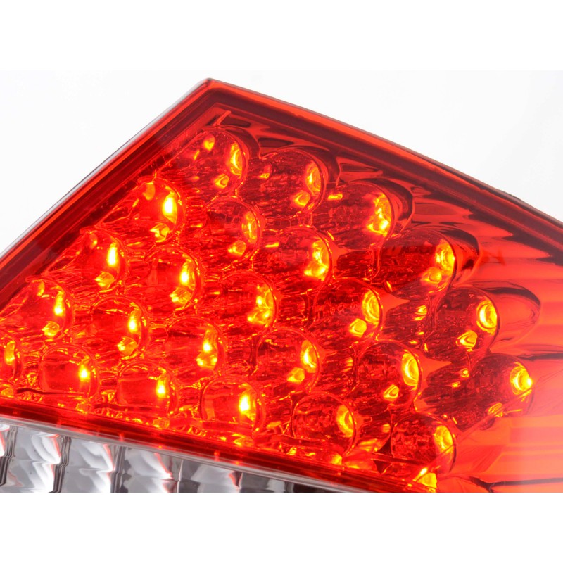 Pièces d'usure feu arrière droit Mercedes Classe E Lim.Type W211 clair / rouge