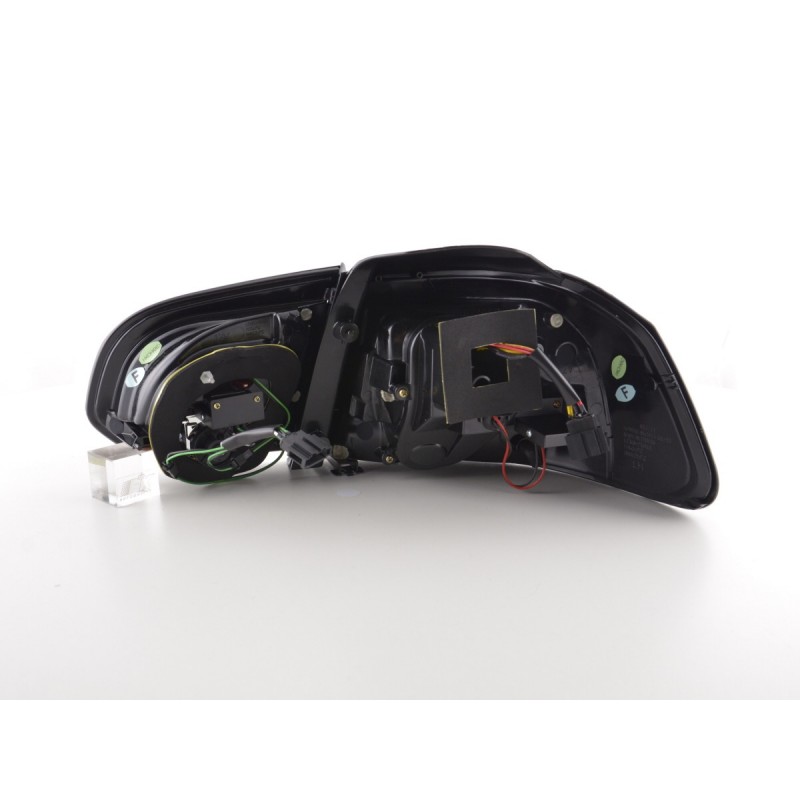 Kit feux arrières à LED VW Golf 6 type 1K 2008-2012 rouge / noir pour conduite à droite