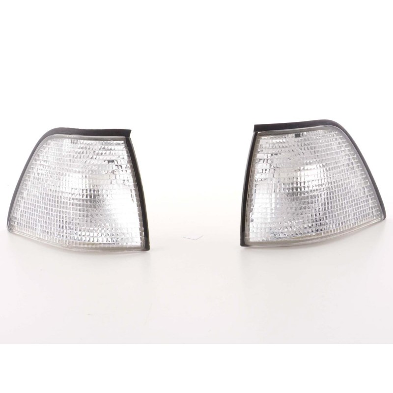 Clignotants avant adaptés à la berline BMW série 3 (type E36) 91-98