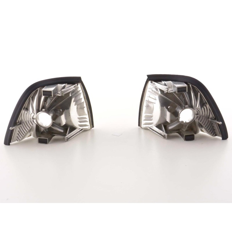 Clignotants avant adaptés à la berline BMW série 3 (type E36) 91-98