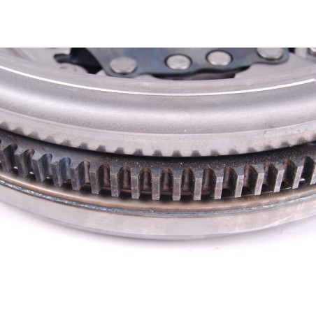 Volant moteur - Pièces d'origine VW/Audi 022105266AK Volant moteur - Pièces d'origine VW/Audi 022105266AK