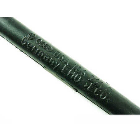 Tuyau de reniflard en forme de S - Pièces d'origine VW/Audi 06A103221BQ Tuyau de reniflard en forme de S - Pièces d'origine VW/Audi 06A103221BQ