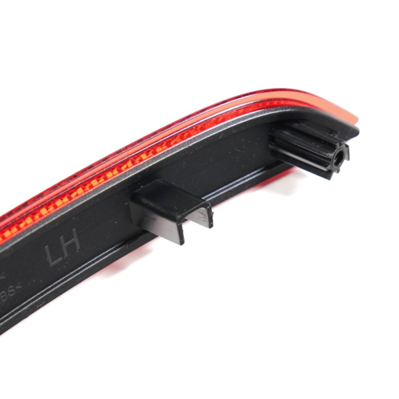 Réflecteur de pare-chocs arrière avant gauche coté conducteur - Pièces d'origine Audi 8W9945105A