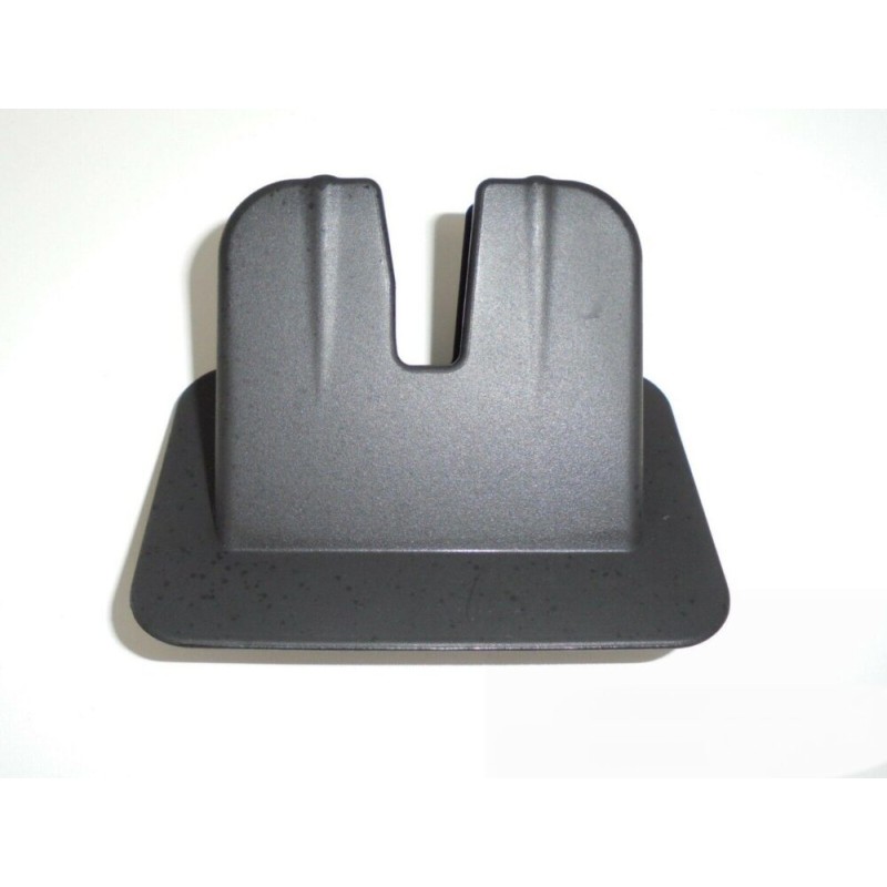 Cache en plastique pour entourer la serrure de coffre - Pièces d'origine Audi 8X0827520B98.