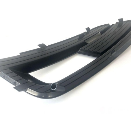 Grille de phare antibrouillard droit pour pare-chocs - Pièces d'origine Audi 8K0807682K01C Grille de phare antibrouillard droit pour pare-chocs - Pièces d'origine Audi 8K0807682K01C