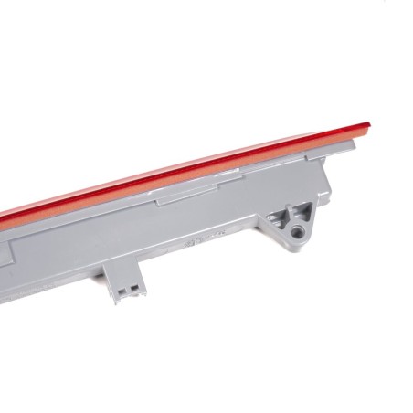 Feu stop arrière de troisième porte - Pièces d'origine Audi 8P4945097A Feu stop arrière de troisième porte - Pièces d'origine Audi 8P4945097A