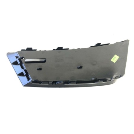Grille de guide d'air inférieure avant gauche coté conducteur de pare-chocs avant chromé - Pièces d'origine Audi 8W0807681RRU6 Grille de guide d'air inférieure avant gauche coté conducteur de pare-chocs avant chromé - Pièces d'origine Audi 8W0807681RRU6