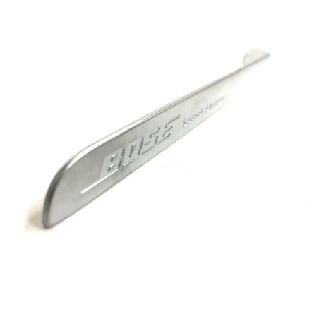 Garniture supérieure de haut-parleur Bose de porte avant droite - Pièces d'origine Audi 8P08537142ZZ Garniture supérieure de haut-parleur Bose de porte avant droite - Pièces d'origine Audi 8P08537142ZZ