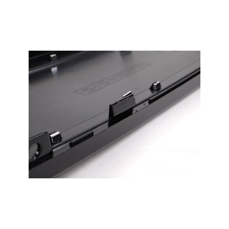 Suppression de la plaque d'immatriculation du pare-chocs avant en noir brillant - Pièces d'origine Audi 4L0807287T94.