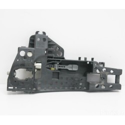 Support de poignée extérieure de porte avant gauche coté conducteur - Pièces d'origine Audi 8T0837885B