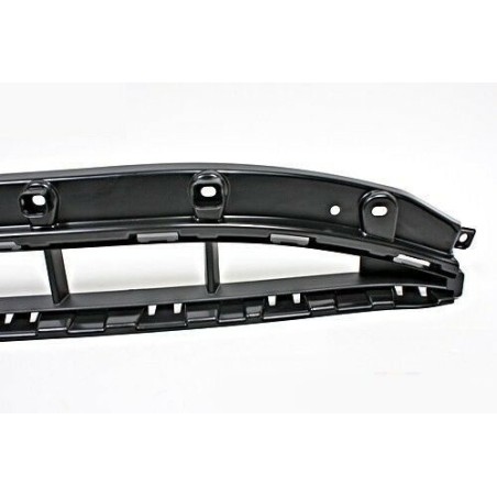 Grille inférieure centrale de pare-chocs avant S Line - Pièces d'origine Audi 8U0807683 Grille inférieure centrale de pare-chocs avant S Line - Pièces d'origine Audi 8U0807683