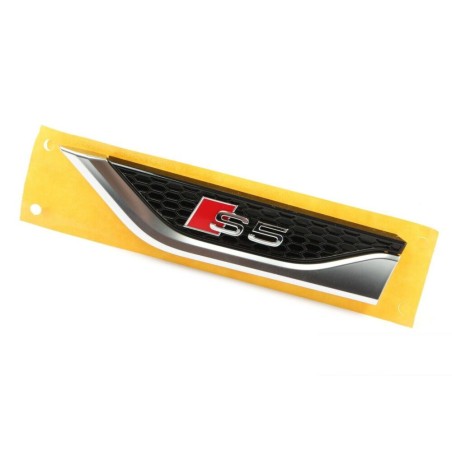 Aile avant en chrome avec badge s5 et garniture de pare-chocs gauche coté conducteur - Pièces d'origine Audi 8W6853601CPUZ. Aile avant en chrome avec badge s5 et garniture de pare-chocs gauche coté conducteur - Pièces d'origine Audi 8W6853601CPUZ.