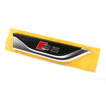 Aile avant droite avec garniture de badge chromé pour Audi 8W6853602CPUZ - Pièces d'origine. Aile avant droite avec garniture de badge chromé pour Audi 8W6853602CPUZ - Pièces d'origine.