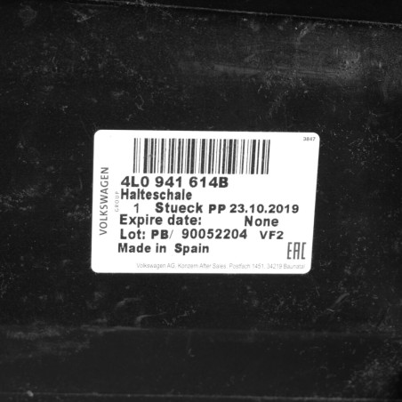 Support de fixation de support de support de phare coté passager droit - Pièces d'origine Audi 4L0941614B Support de fixation de support de support de phare coté passager droit - Pièces d'origine Audi 4L0941614B