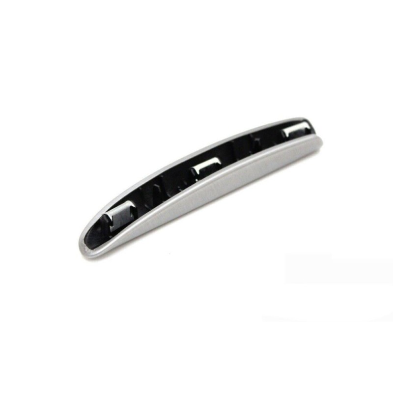 Cache de poignée de porte intérieure en aluminium côté droit coté passager - Pièces d'origine Audi 8J08675863Q7 Cache de poignée de porte intérieure en aluminium côté droit coté passager - Pièces d'origine Audi 8J08675863Q7