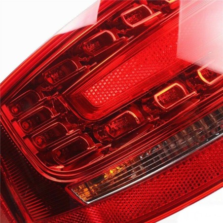 Feux arrière à LED rouge Euro - Pièces d'origine Audi 8K5945095K Feux arrière à LED rouge Euro - Pièces d'origine Audi 8K5945095K