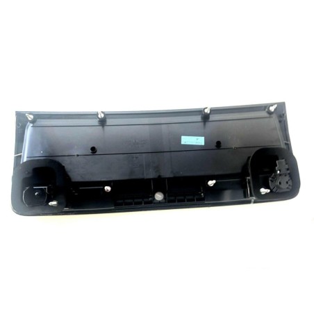 Support de plaque d'immatriculation - Pièces d'origine Audi 4B9945695N01C Support de plaque d'immatriculation - Pièces d'origine Audi 4B9945695N01C